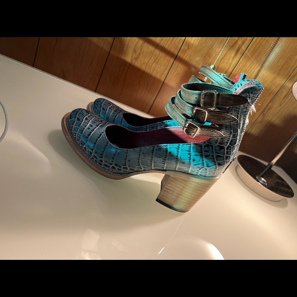 Freebird by Steven Randi turquoise crocco